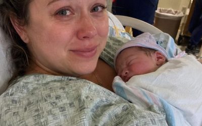 Ho accettato di fare da madre surrogata per mia sorella, ma subito dopo il parto mio marito mi ha presa da parte e mi ha detto: “Per favore, non darle ancora il bambino”.