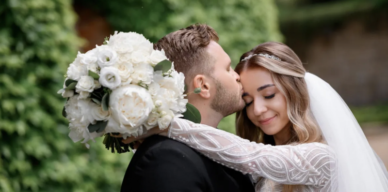 Ho sposato il mio migliore amico: poco prima del nostro quinto anniversario di matrimonio, l’ho sentito dire: “È caduta dritta nella mia trappola”.